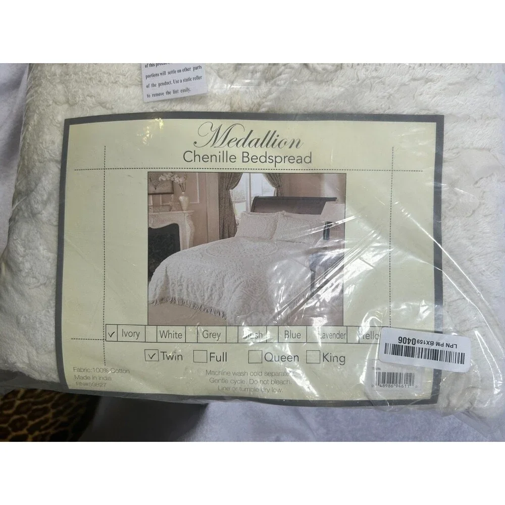 Medallion Chenille Bedspread Twin Ivory 100% Cotton Vintage-Inspired Fringe